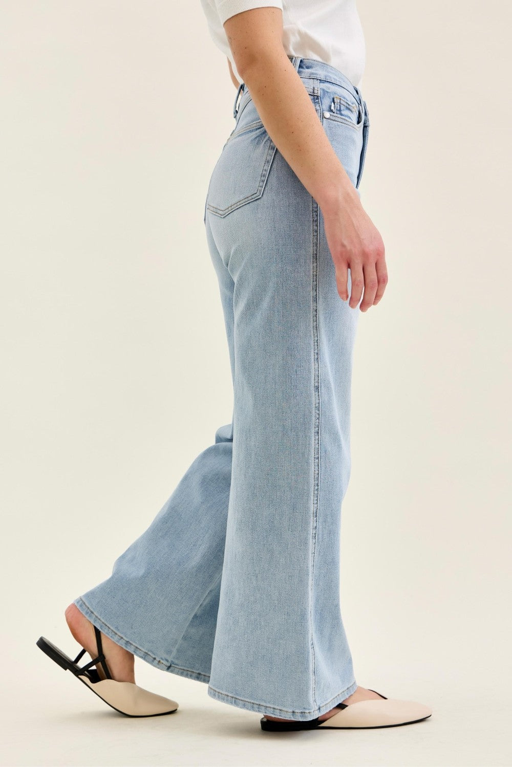 HW PETITE TUMMY CONTROL RETRO JEANS