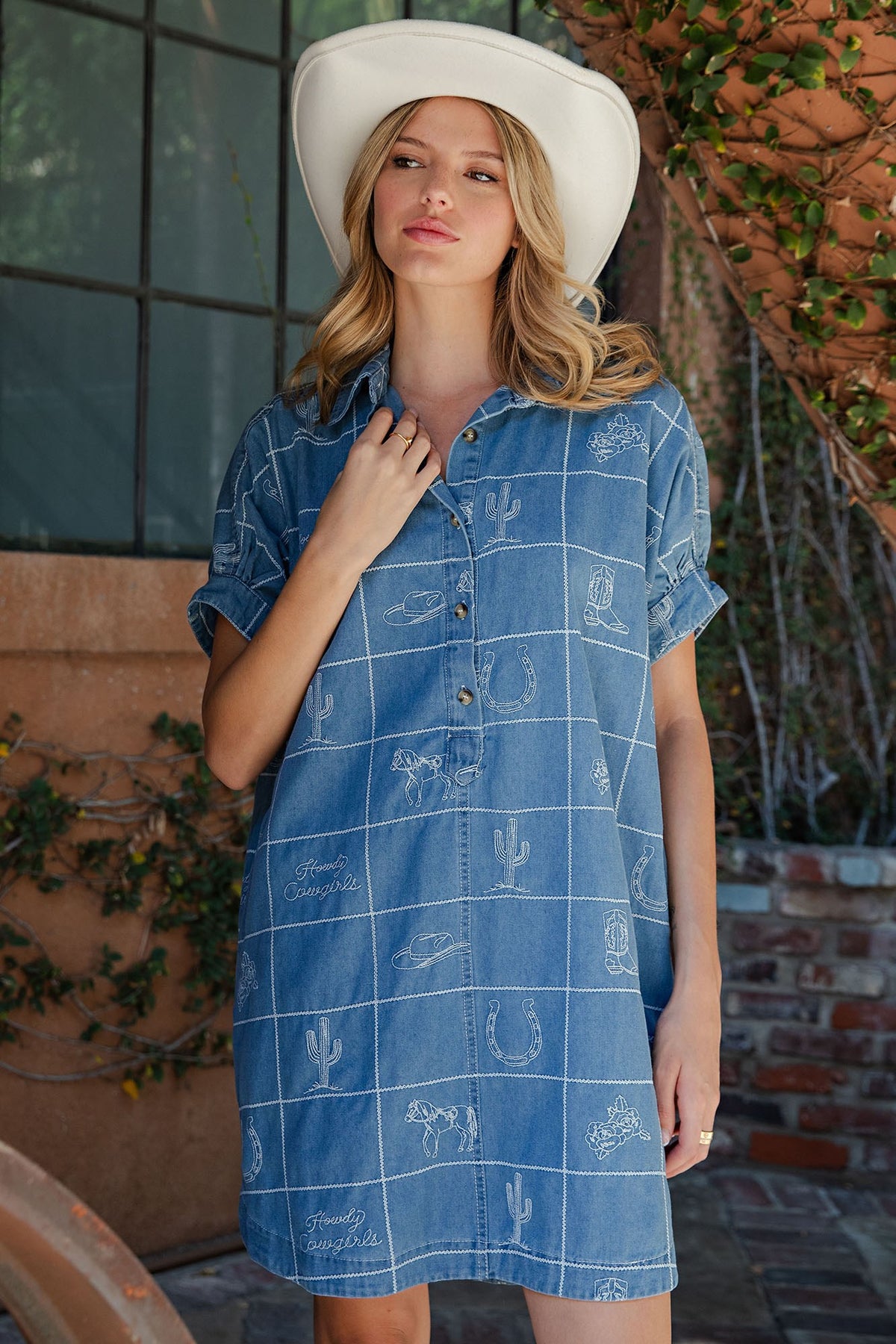 WMNS CONCHO WHITE LS BUTTON DOWN TOP
