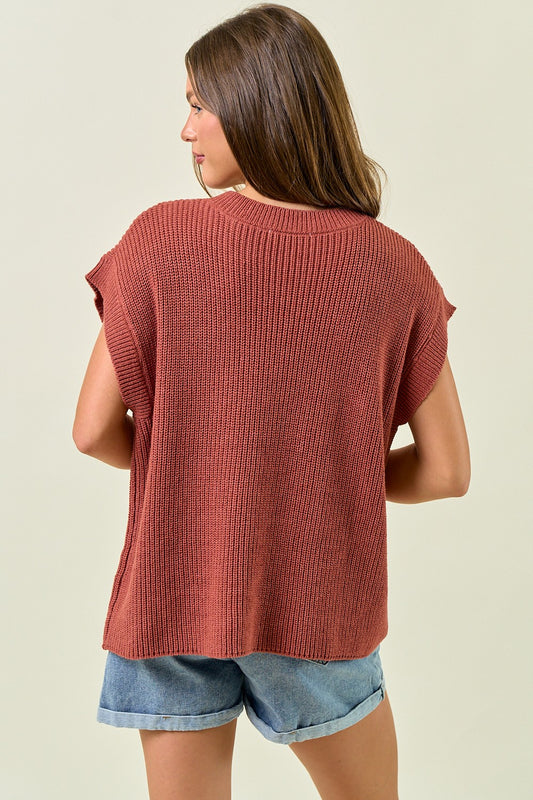 HORSESHOE SWEATER VEST