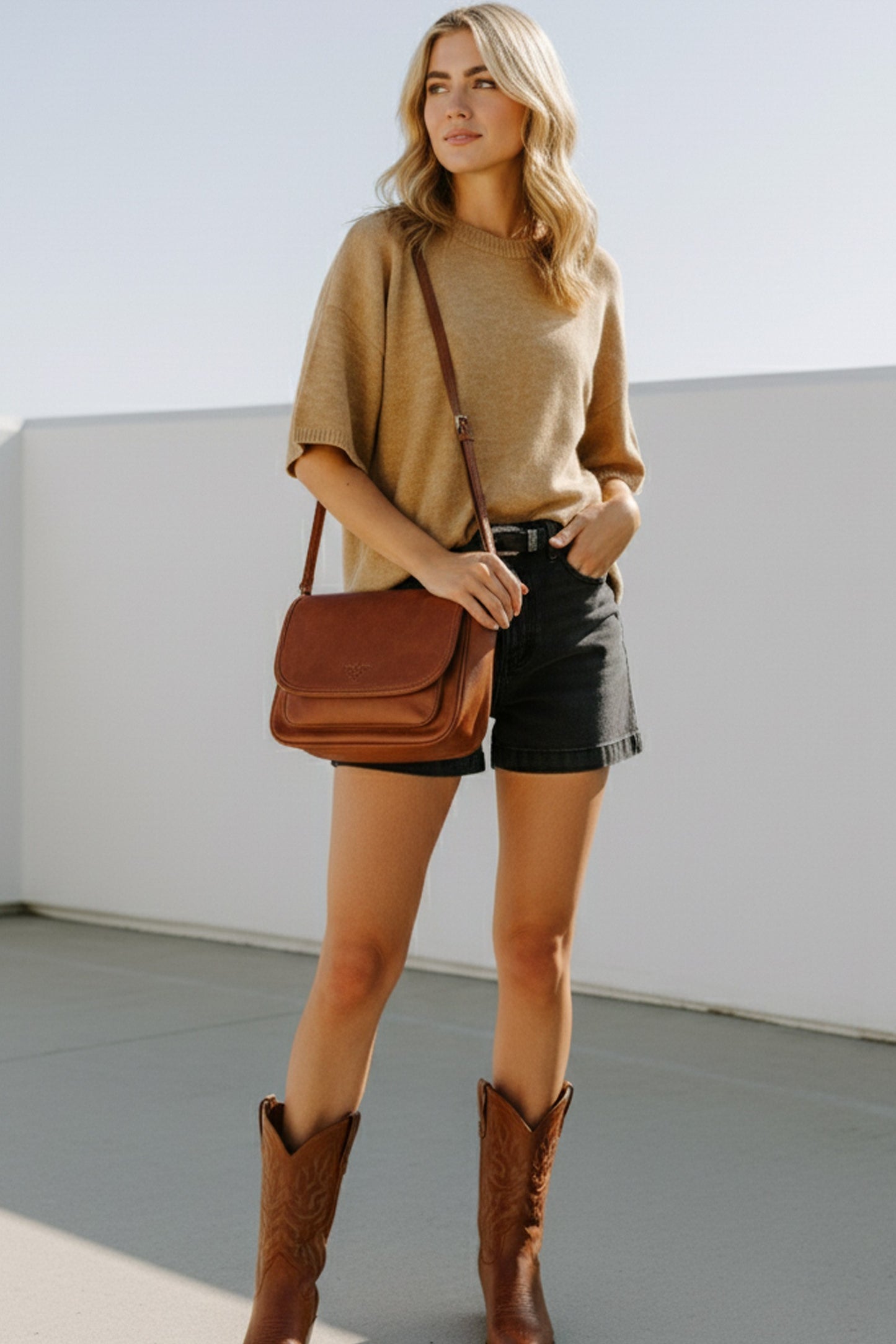 TAUPE SWEATER SS TOP