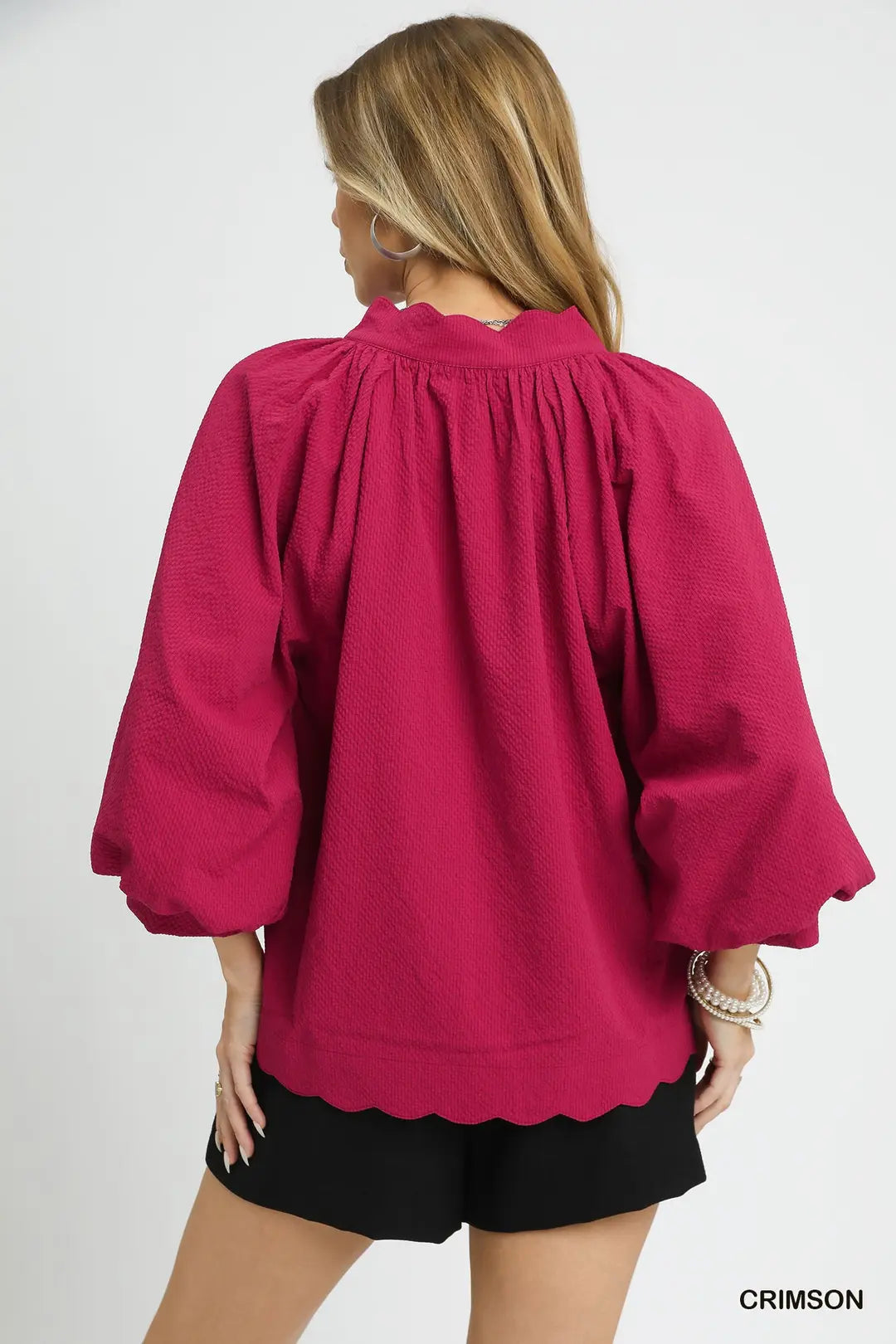 V NECK CRIMSON SCALLOPED TOP