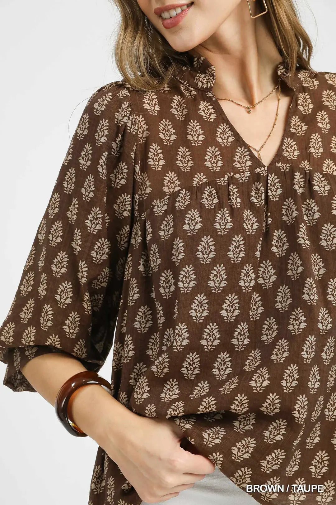 SPLIT NECK BROWN FLOWER TOP