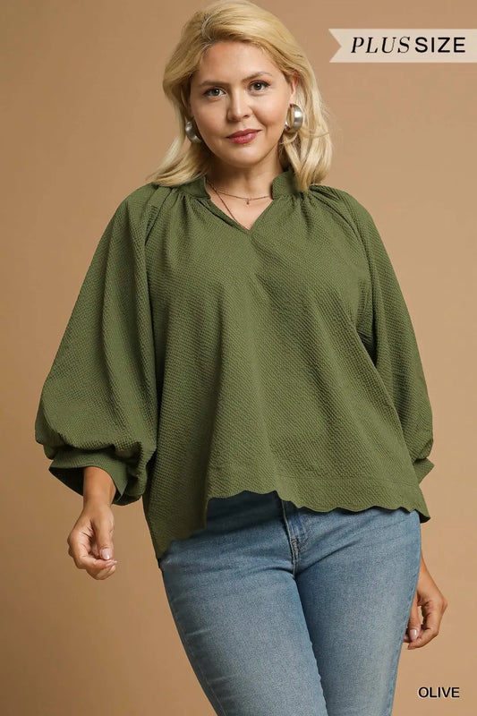 V NECK OLIVE SCALLOPED TOP