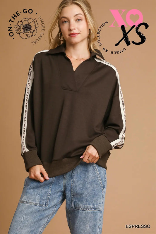 COLLARED LEOPARD STRIPE ESPRESSO TOP