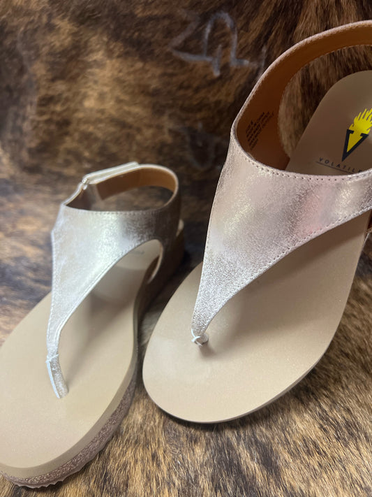 V Trek Ivory Leather Sandal