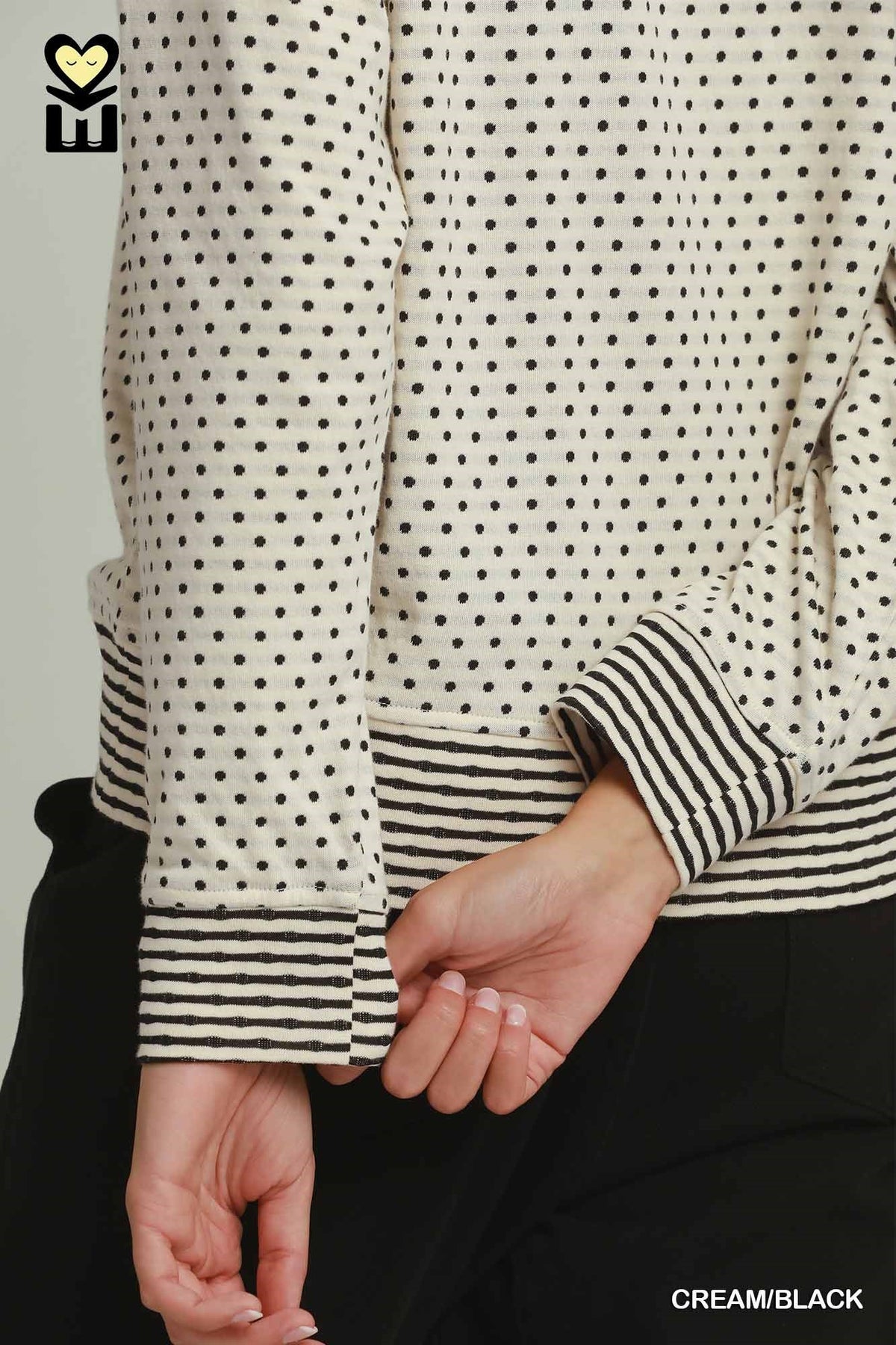 POLKA-DOT CREAM.BLACK ZIP TOP
