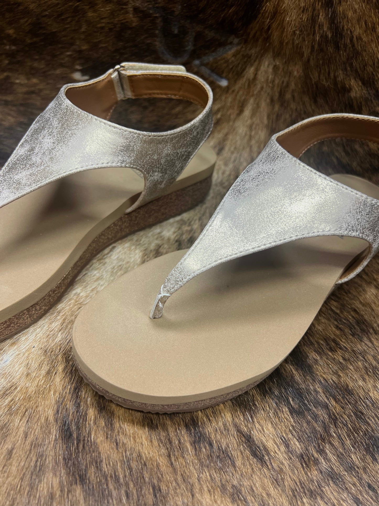 V Trek Ivory Leather Sandal