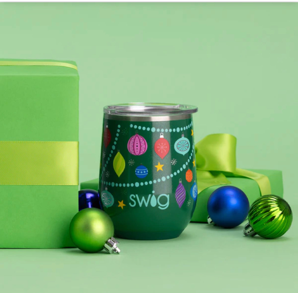 Swig 32 oz O Christmas Tree Tumbler