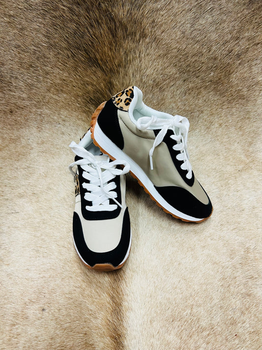 VERY G JOEL LEOPARD SNEAKER