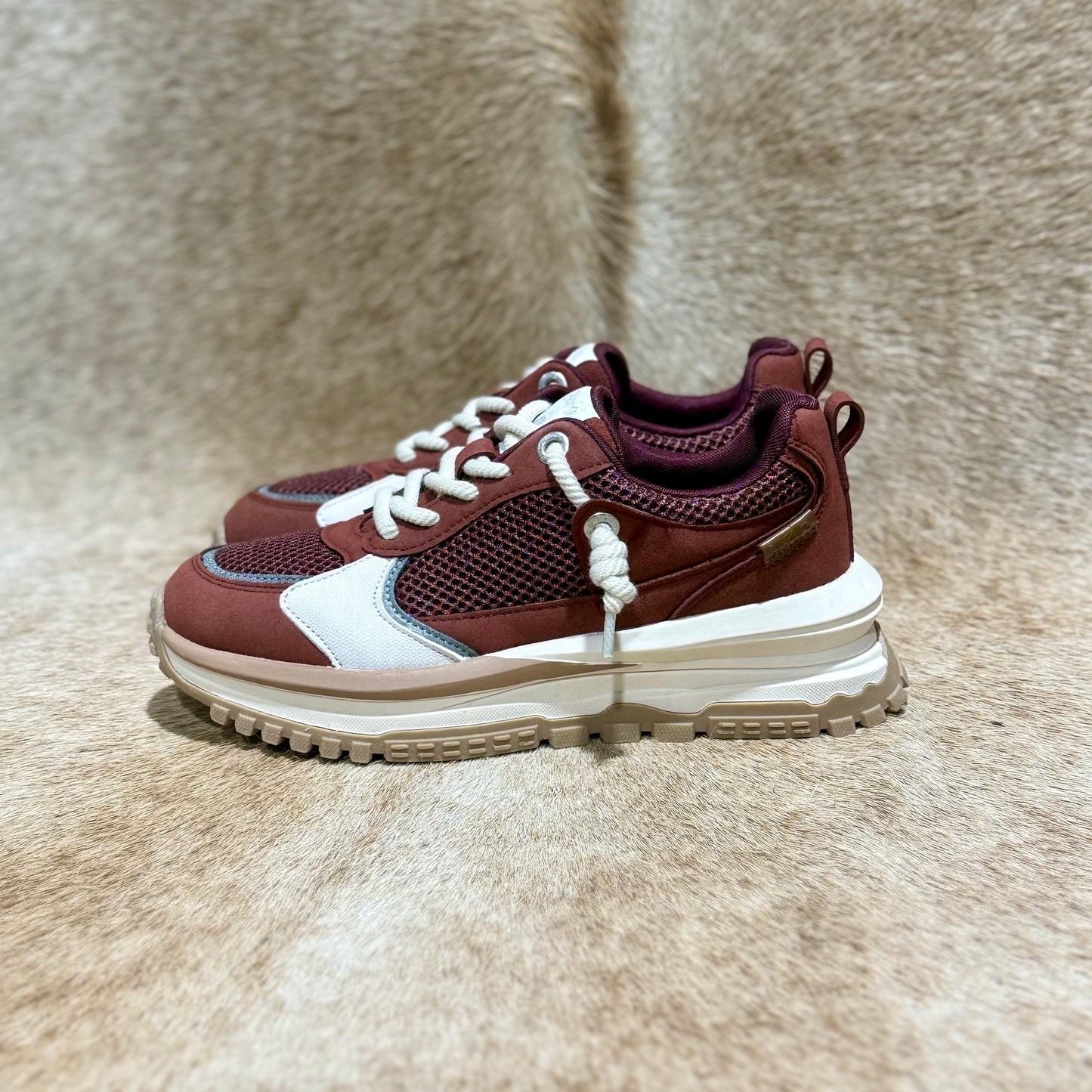LEOTINA PORT MAROON SHOES