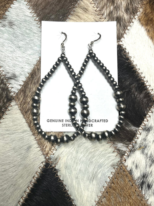Graduated Navajo Pearl Teardrop Earrings