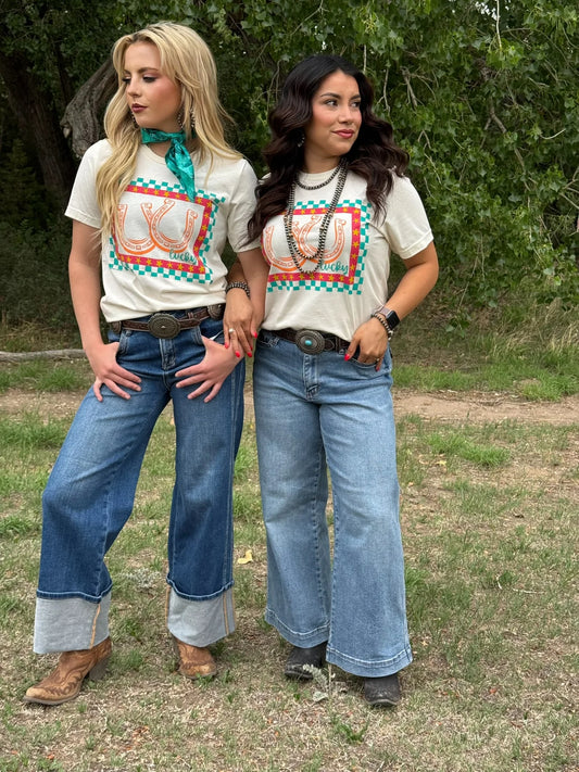 CHECKERED HORSESHOE TEE