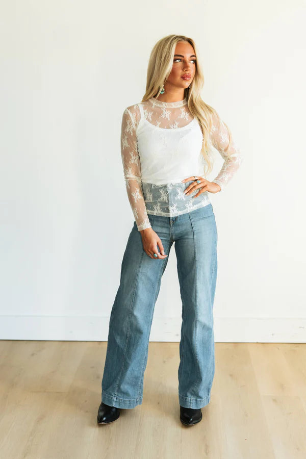 WM LACE IVORY LS TOP