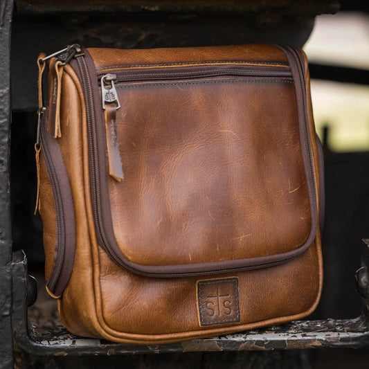 STS TUCSON HANGING SHAVE KIT