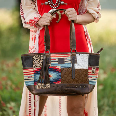 STS CHAYNEE MOUNTAIN TOTE