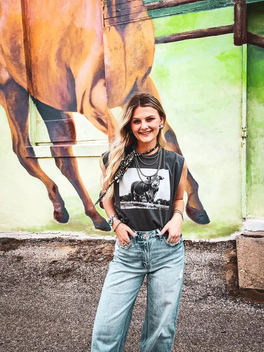 HORNED BULL CROP TEE