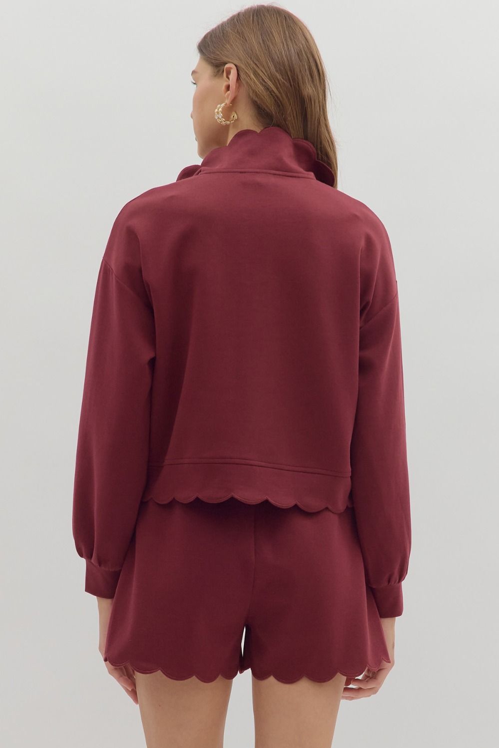 SCALLOP BURGUNDY PULLOVER