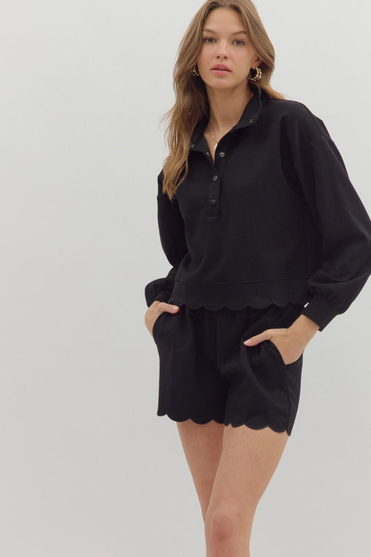 SCALLOP BLACK PULLOVER