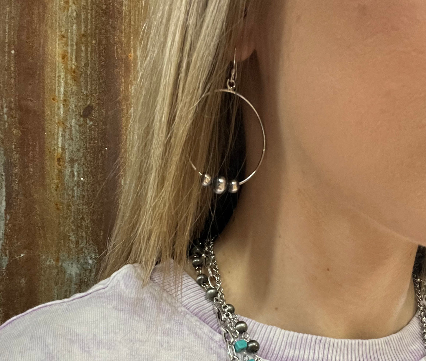 Med Navajo Pearl Hoops