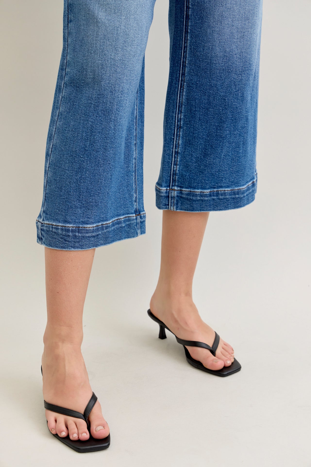 MR WIDE HEM CROP JEAN