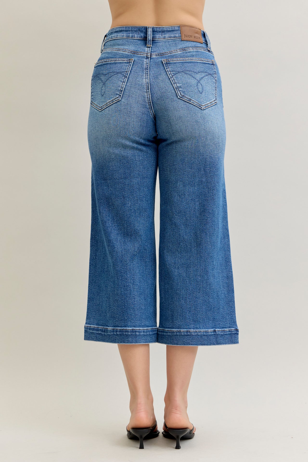 MR WIDE HEM CROP JEAN