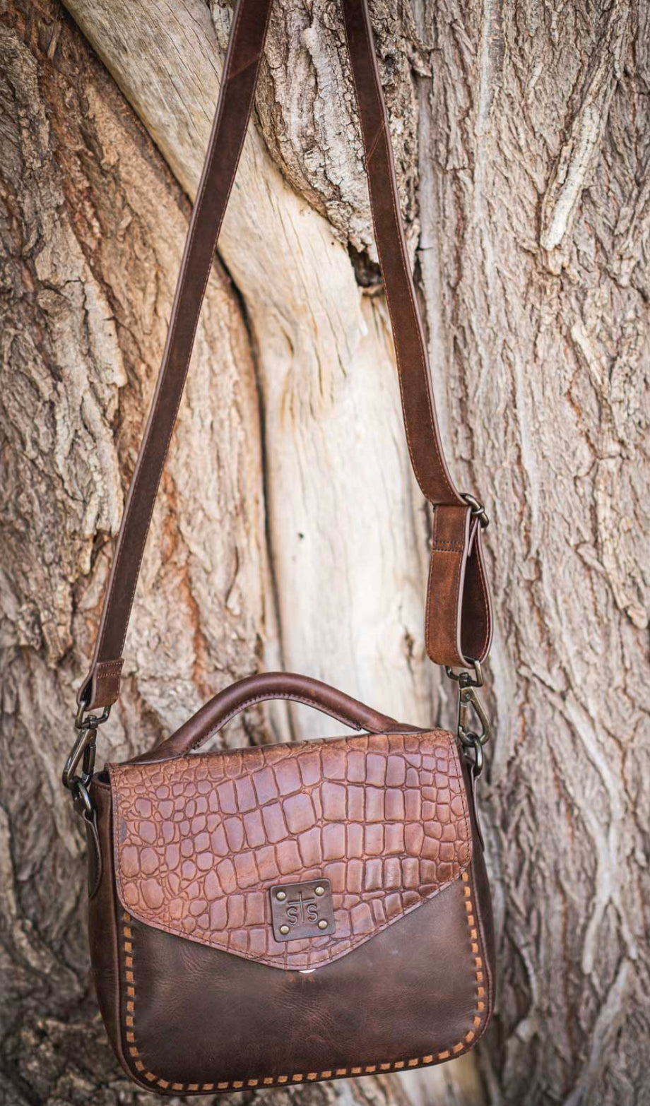 STS Catalina Croc Dakota Crossbody