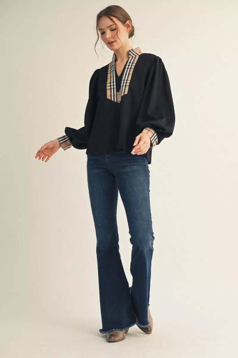 MOCK NECK BLK PLAID