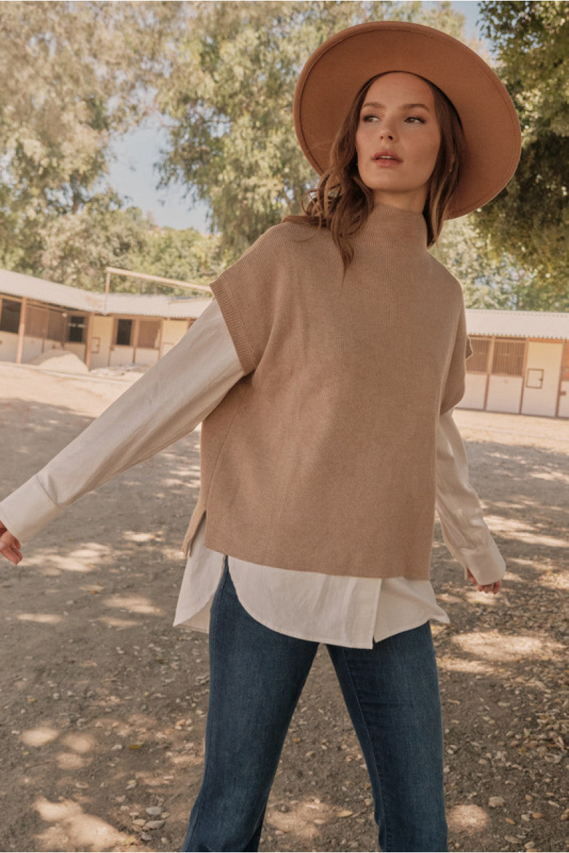 MOCK NECK TAUPE TOP
