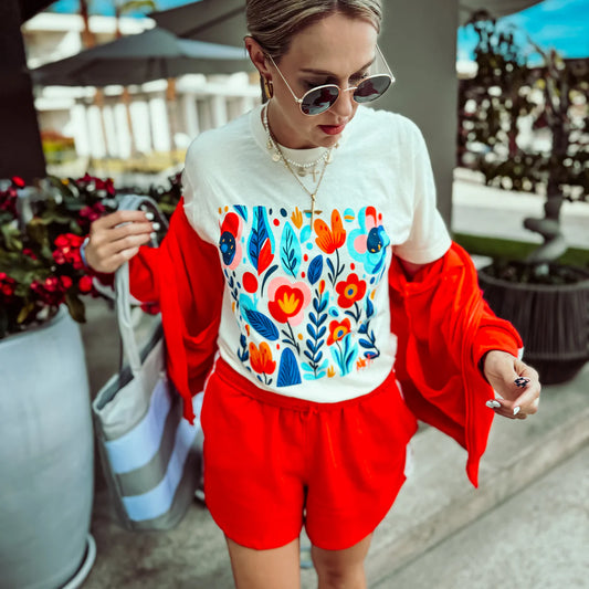BLOOM BOLDLY TEE