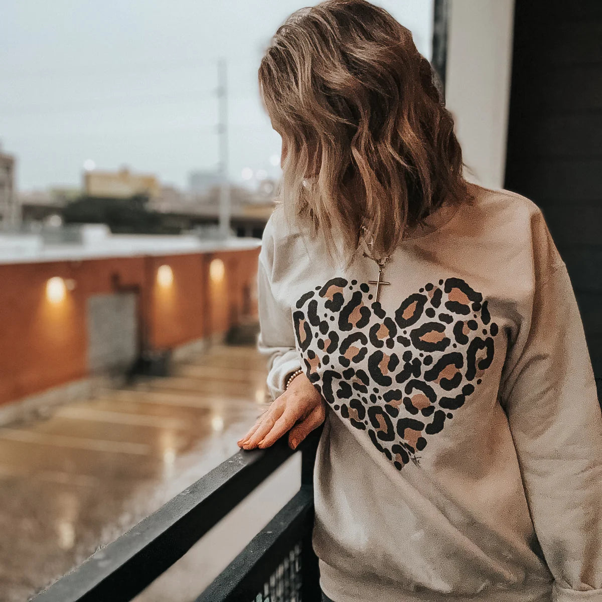 LEOPARD HEART SWEATER