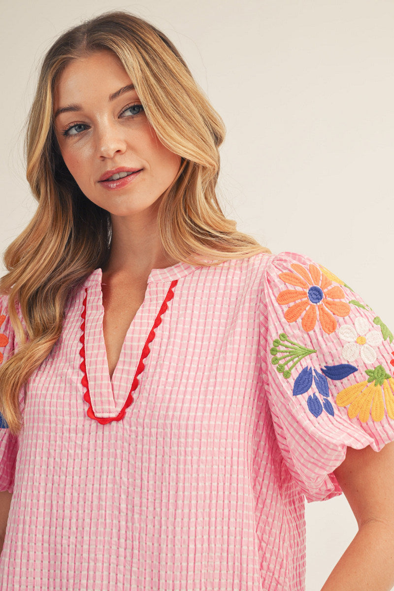 GINGHAM EMB SS PINK TOP