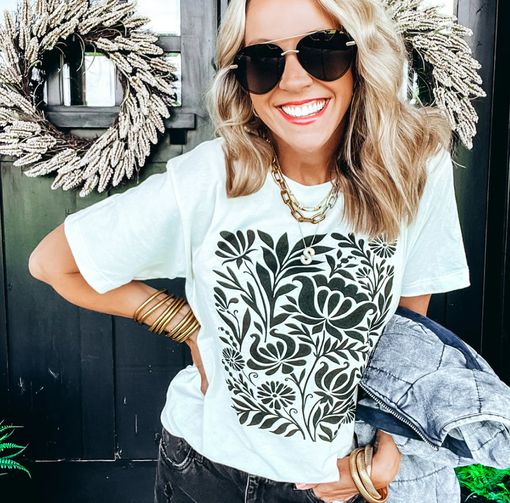 Bouquet Black Tee