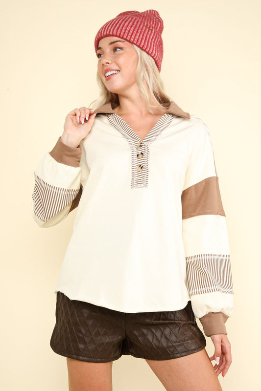 COLLARD CONTRAST IVORY SWEATER