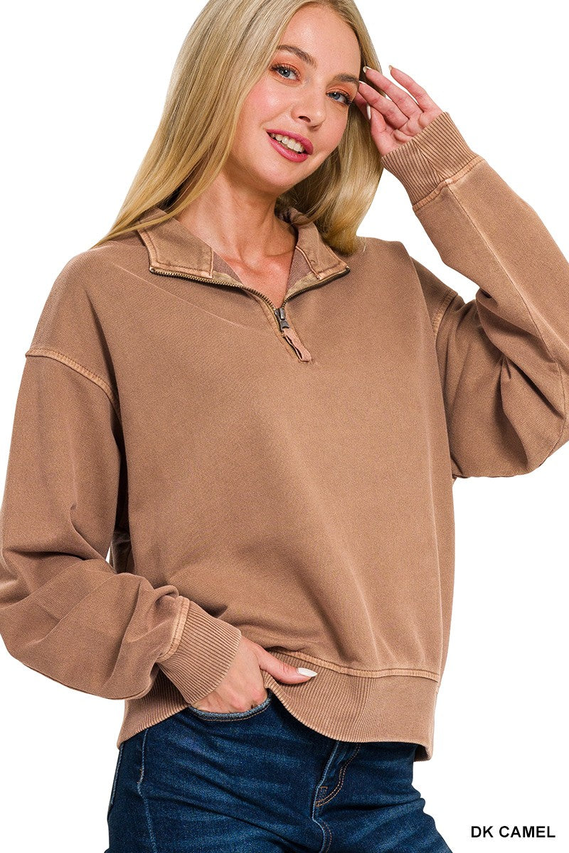 HALF ZIP DARK CAMEL TOP