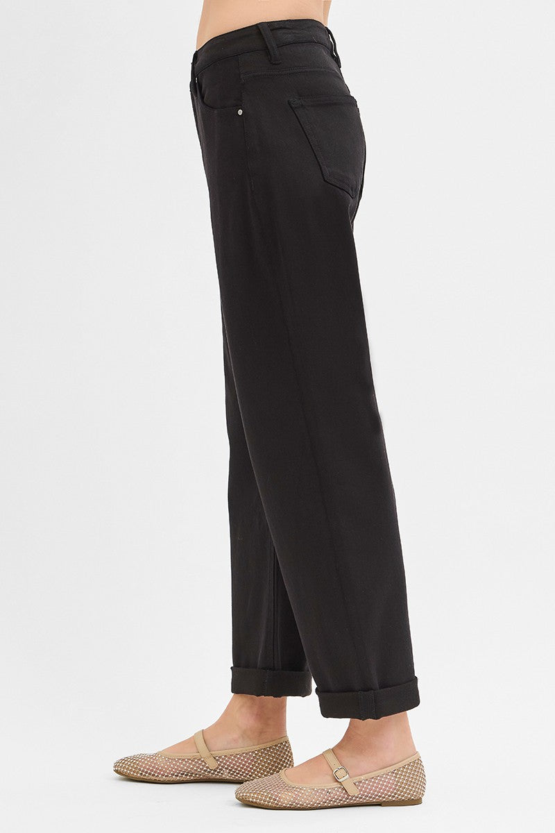 MR ANKLE BARREL BLACK JEAN