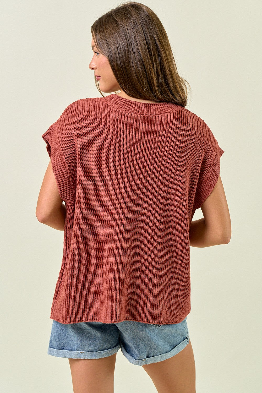 HORSESHOE SWEATER VEST