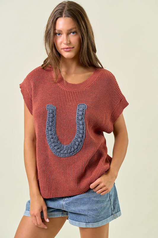 HORSESHOE SWEATER VEST