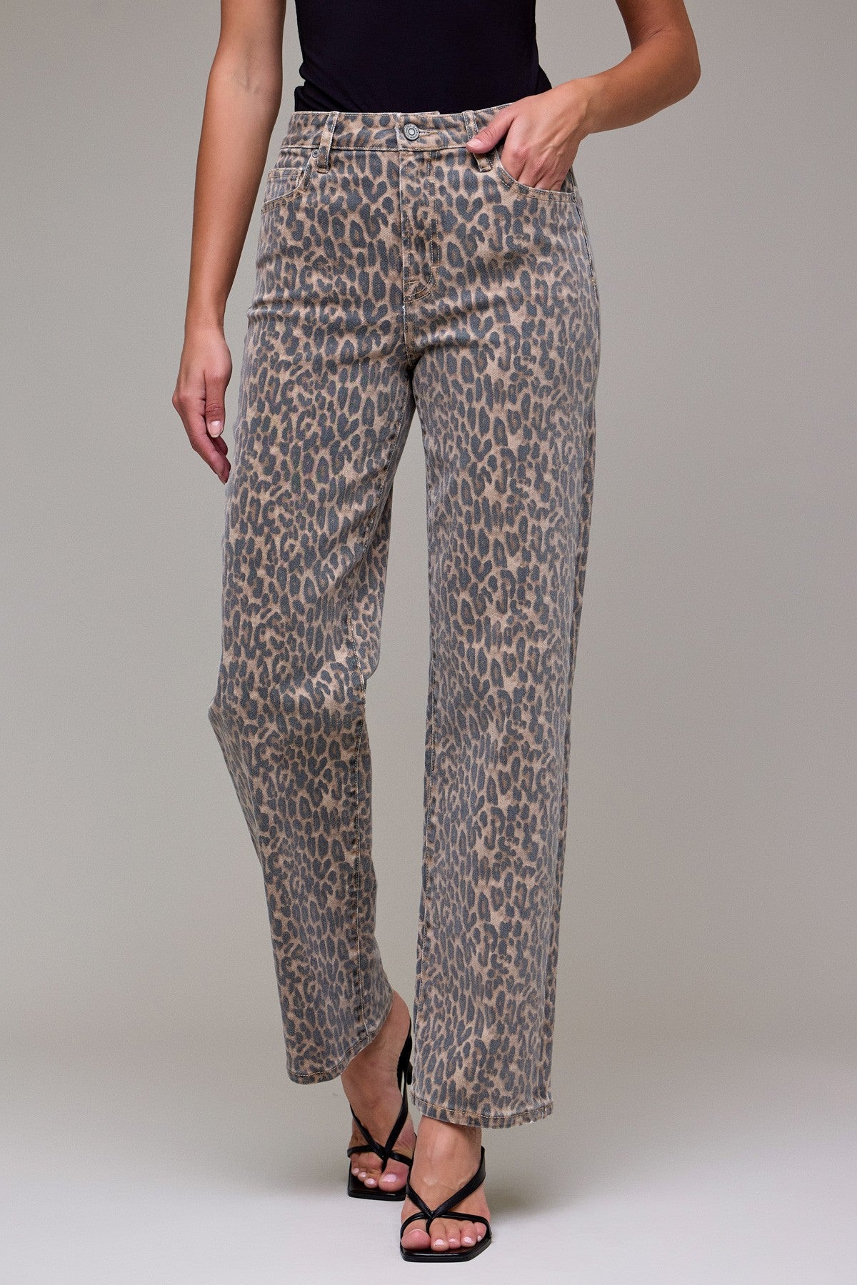 HI-RISE CHEETAH STRAIGHT JEAN