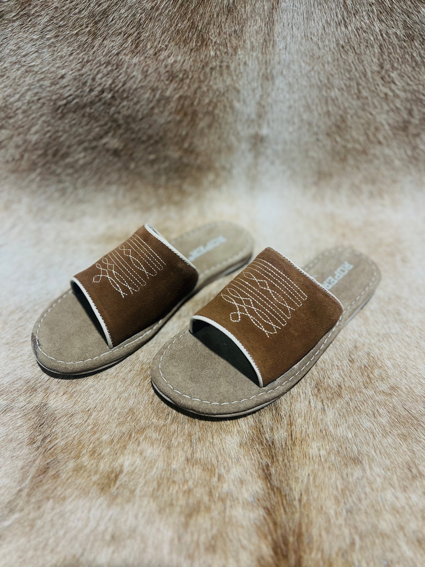 COW SUEDE TAN SANDAL