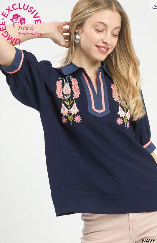 EMB CONTRAST NAVY TOP