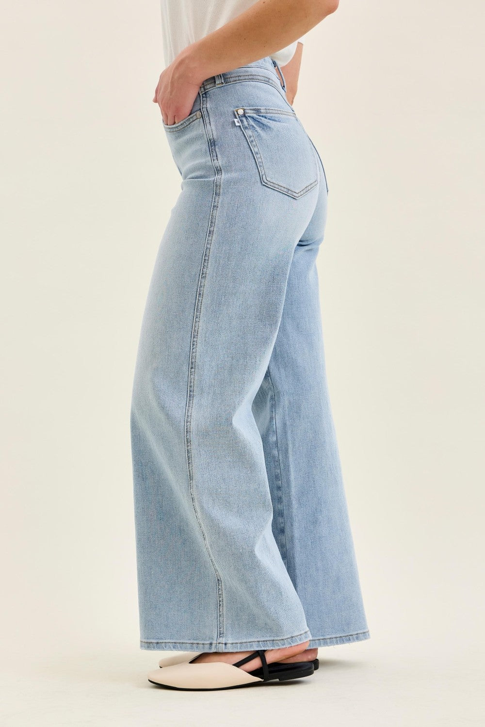 HW PETITE TUMMY CONTROL RETRO JEANS