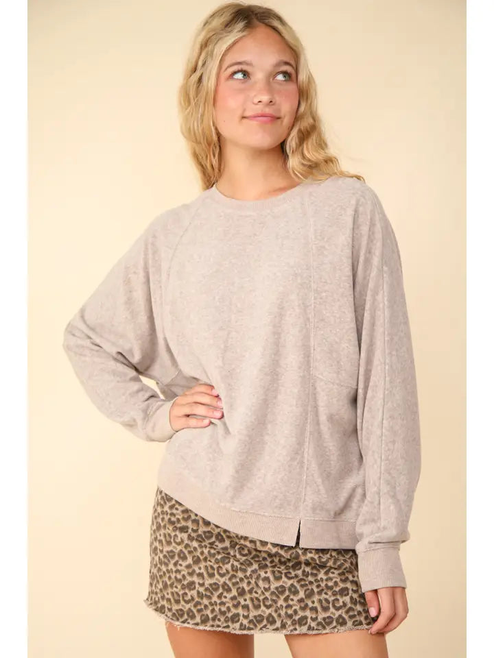 BASIC MOCHA LS SWEATER