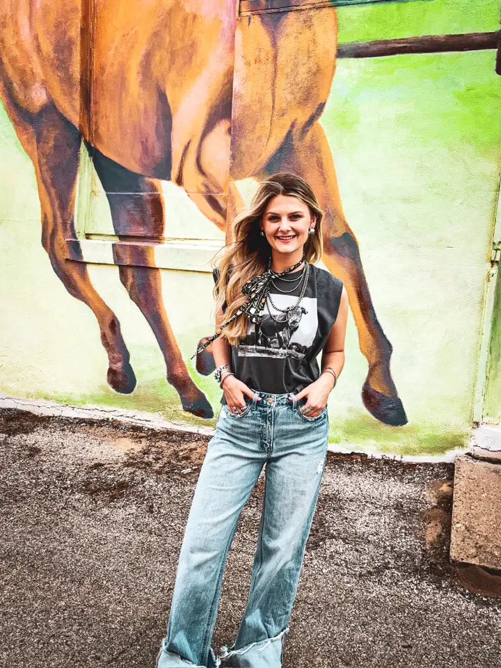 HORNED BULL CROP TEE