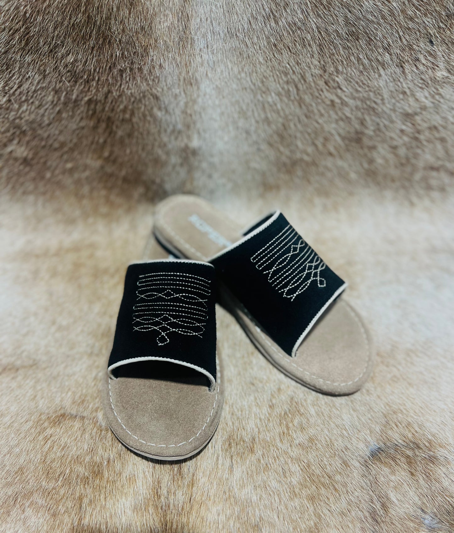 COW SUEDE BLACK SANDAL