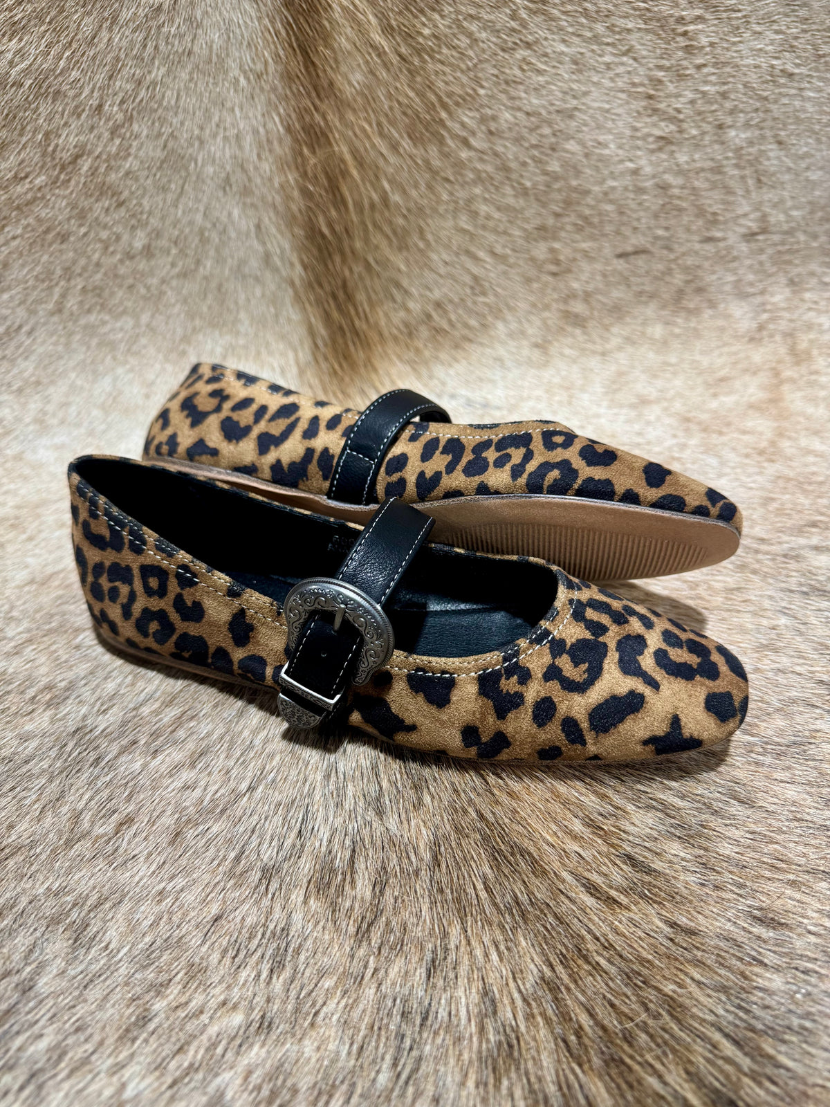 ANASTASIA LEOPARD FLATS