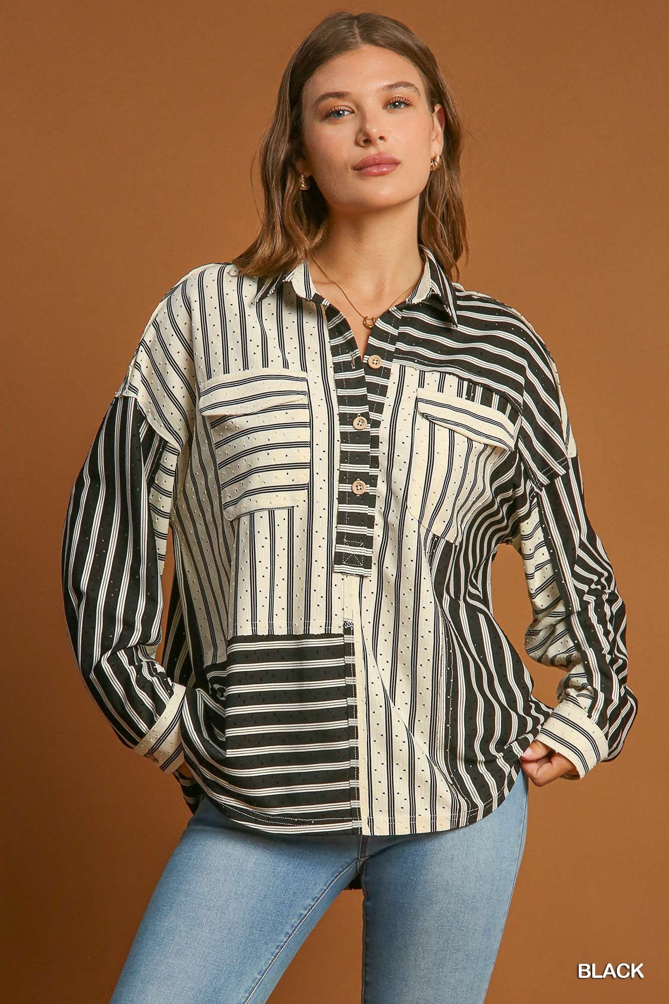 STRIPED COLLARED BLACK TOP