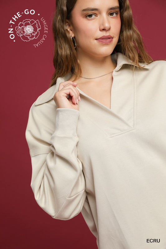 LUXEKNIT V-NECK ECRU TOP