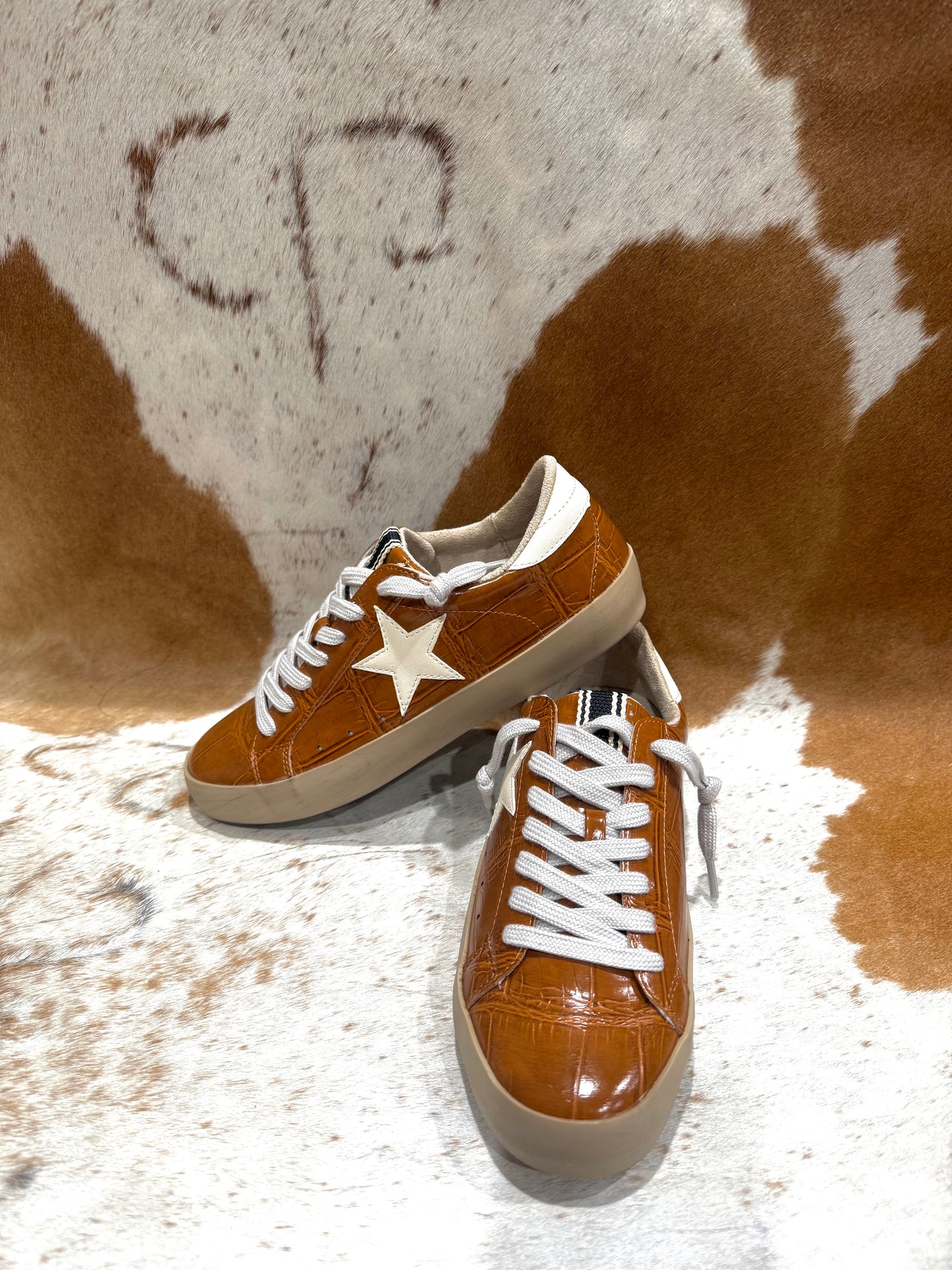PAULA CAMEL CROCO SNEAKER