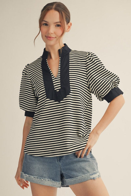 BLACK PUFF SLEEVE TOP