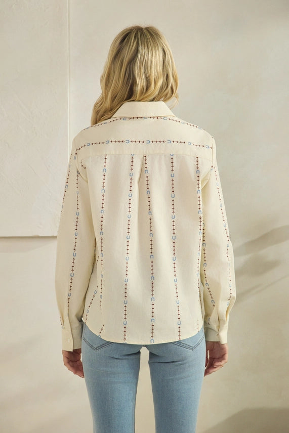 HORSESHOE EMB ECRU TOP